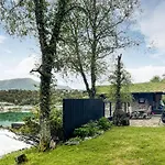 Vakantiehuis Awesome In With Wifi Skjold (Rogaland)