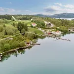 Vakantiehuis Awesome In With Wifi Skjold (Rogaland)