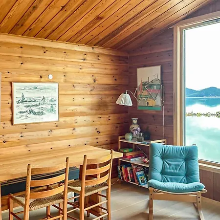 Holiday home In With House Sea View